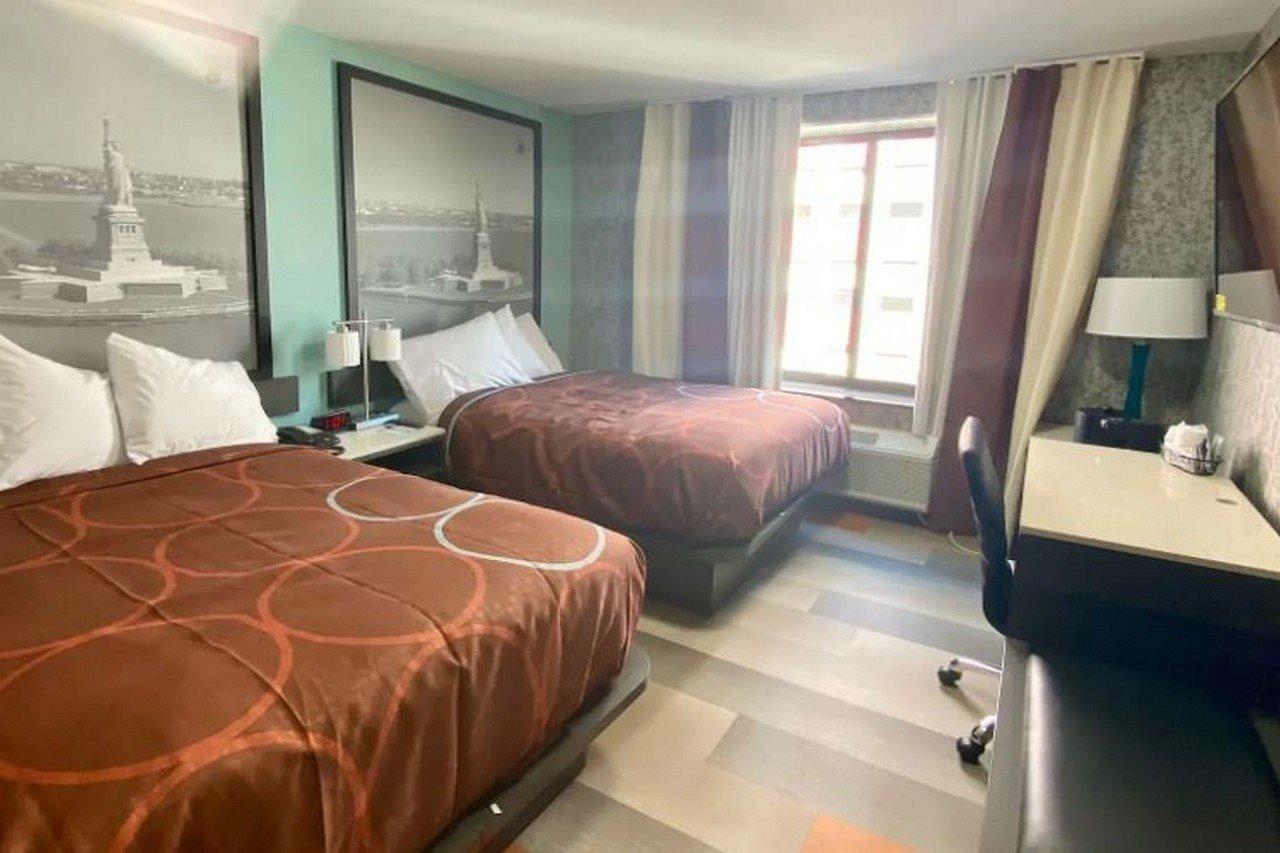 Super 8 By Wyndham Brooklyn Williamsburg Ξενοδοχείο Νέα Υόρκη Εξωτερικό φωτογραφία