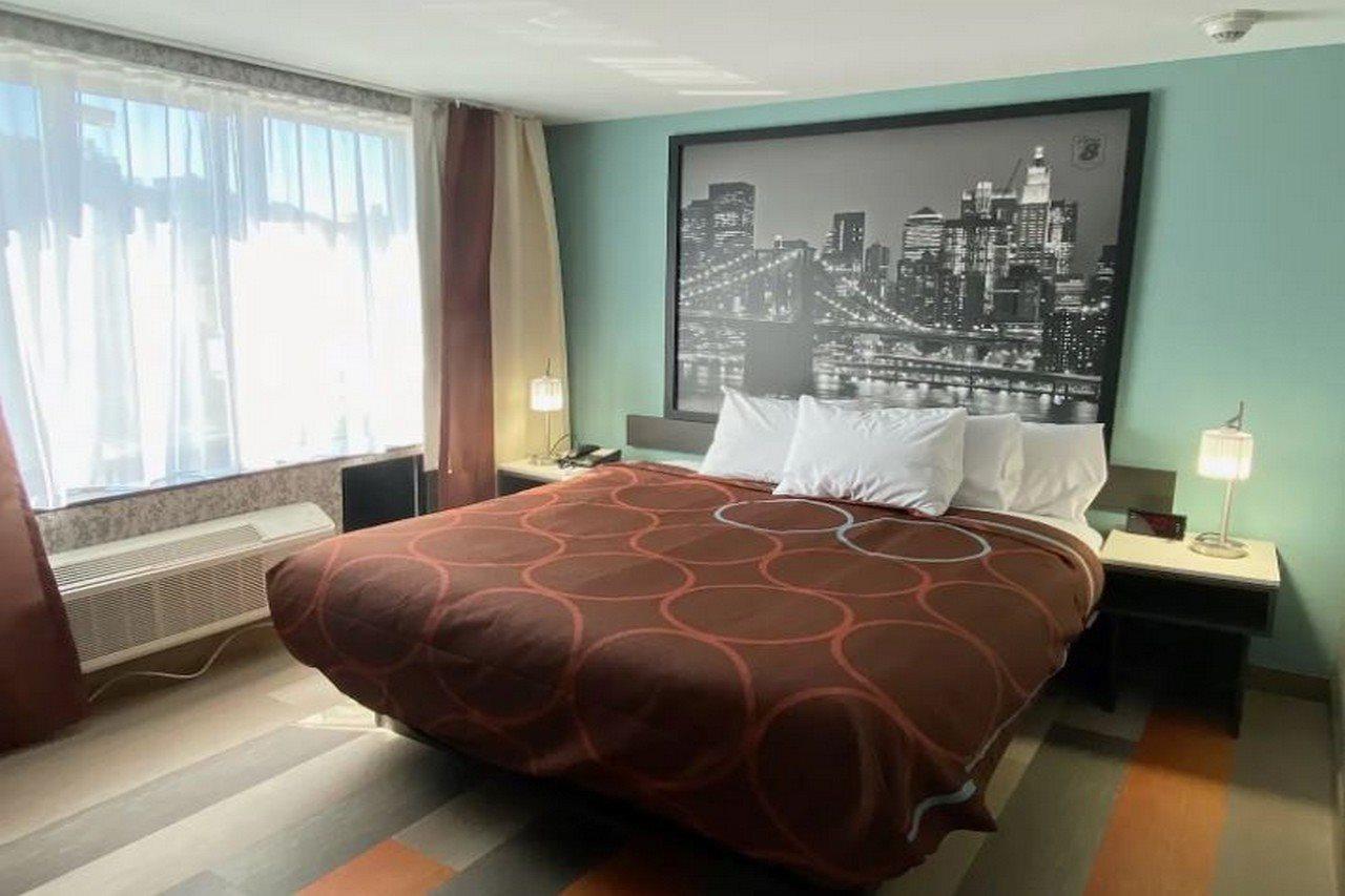 Super 8 By Wyndham Brooklyn Williamsburg Ξενοδοχείο Νέα Υόρκη Εξωτερικό φωτογραφία
