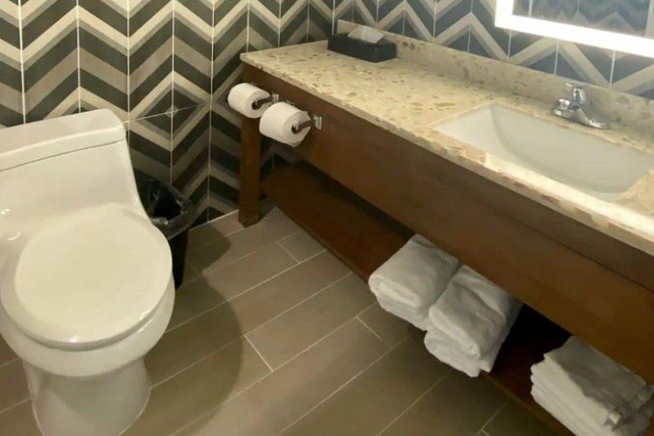 Super 8 By Wyndham Brooklyn Williamsburg Ξενοδοχείο Νέα Υόρκη Εξωτερικό φωτογραφία