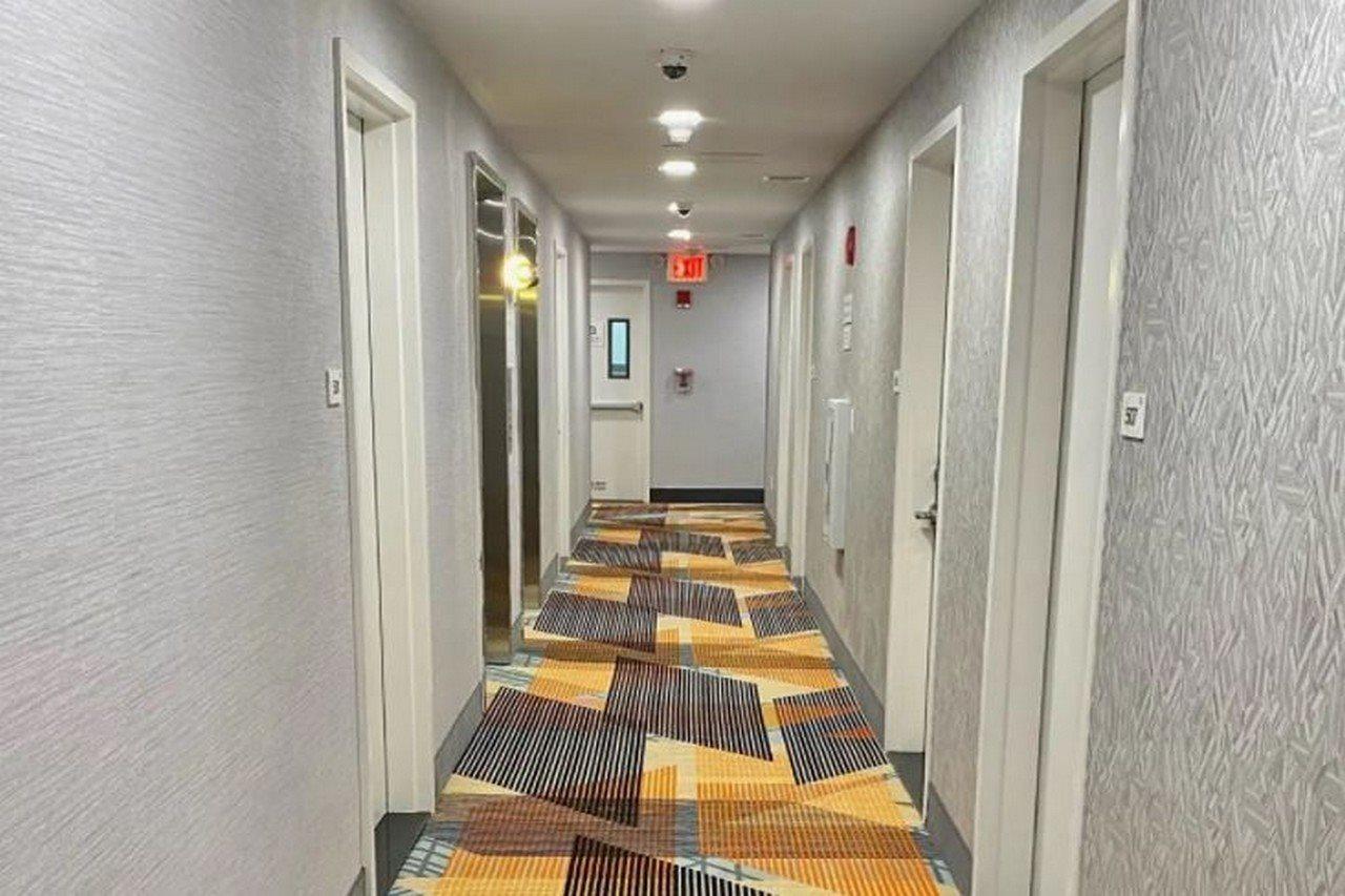 Super 8 By Wyndham Brooklyn Williamsburg Ξενοδοχείο Νέα Υόρκη Εξωτερικό φωτογραφία